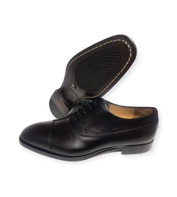 Toe Cap Lace-Up Black